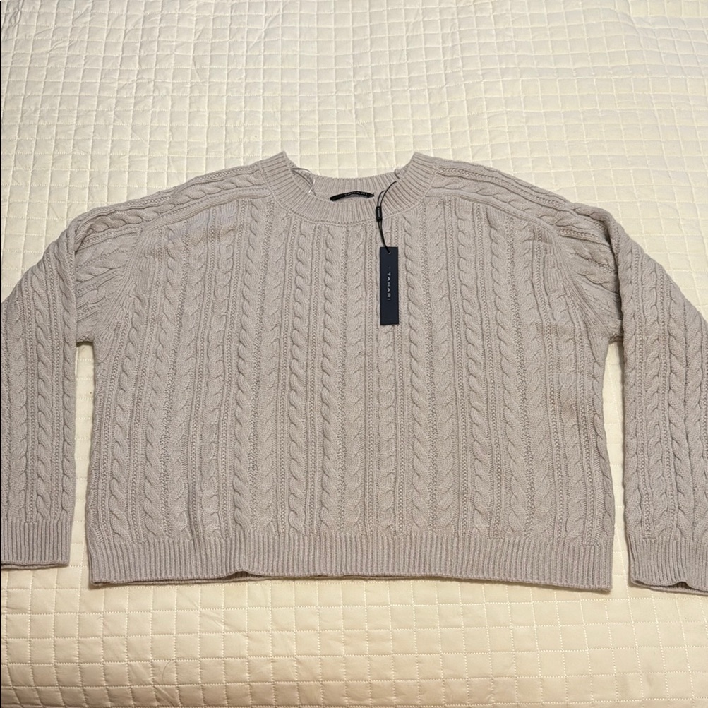 Tahari Cable Knit Sweater Nwt | Size M | Platinum Beige